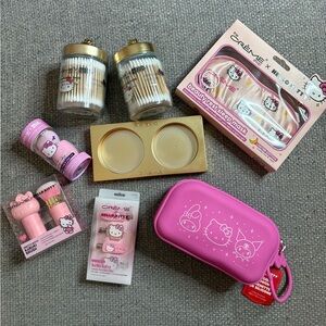 Hello Kitty Beauty Gift Set Bundle Crème Shop Limited Edition Mask Brush Pouch